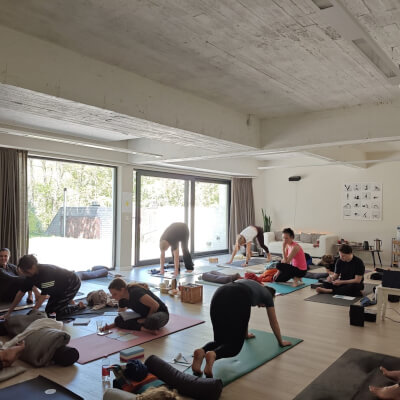 Zonnegroeten & Ademhaling (12 uren Training)
